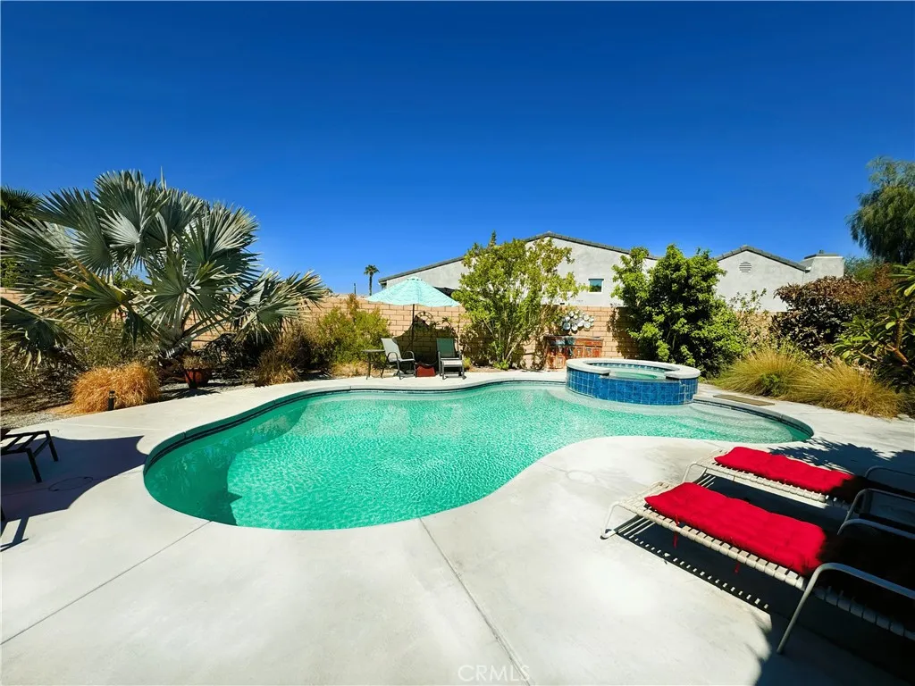 39995 Alba Way, Palm Desert, California 92211 home-pic-8